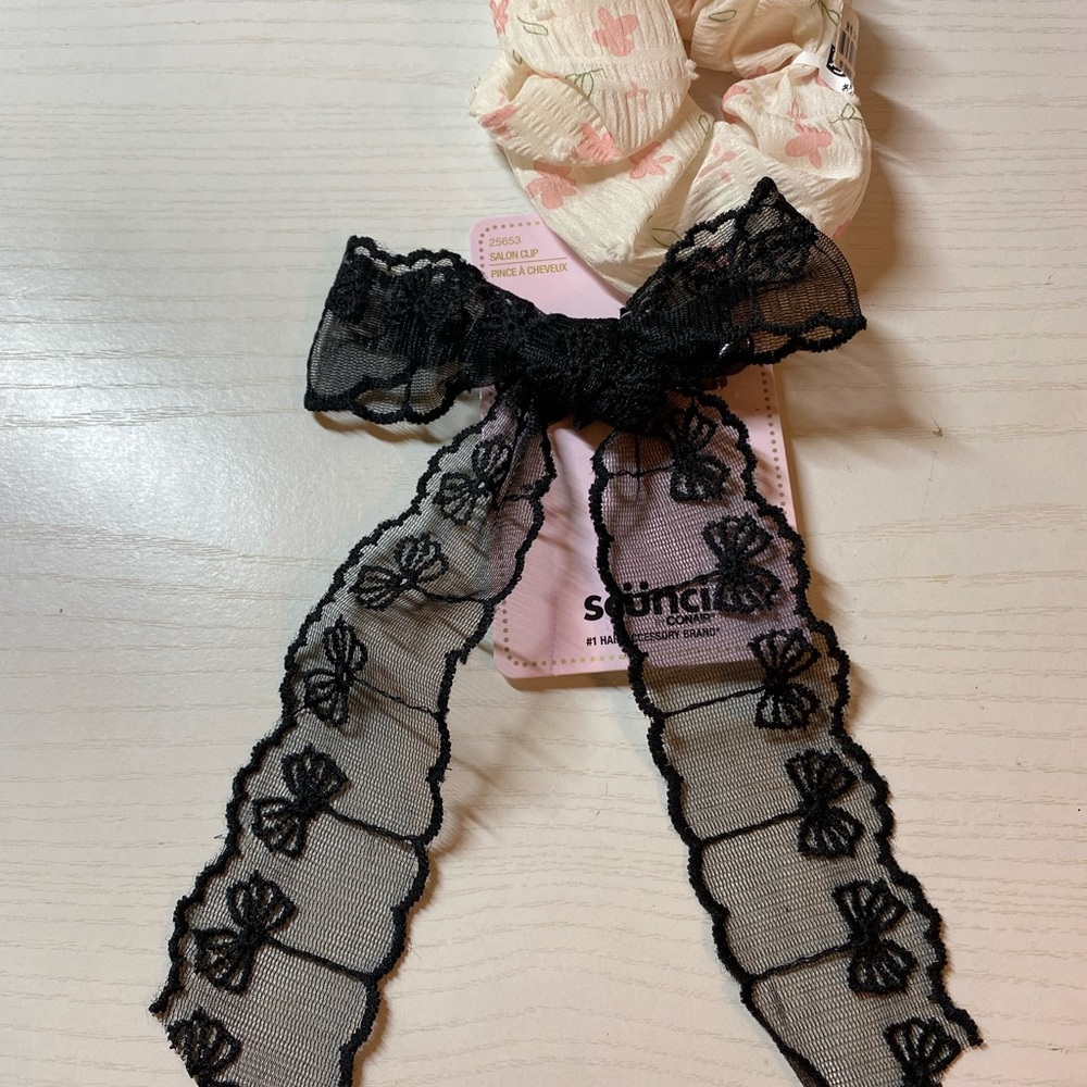 Scunci Black Lace Floral Hair Bow